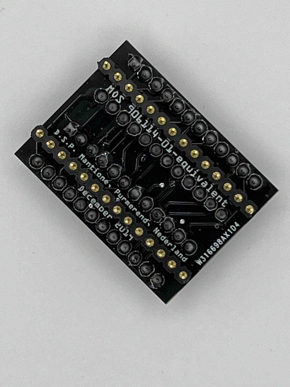 Commodore 64 PLA Gold Precision Pin Replacement Board (MOS 906114-01) - Precision Gold Pin PLA thumbnail 2